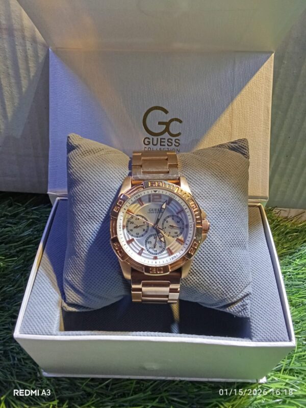 GUESS Executive Silver – Luxury Skeleton Dial & Open-Heart Design